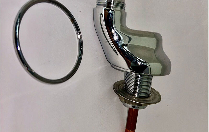 F.LLI FRATTINI BASE PER BATTERIE LAVABO E BIDET CON CANNE GIREVOLI R04033 SERIE DEDRA