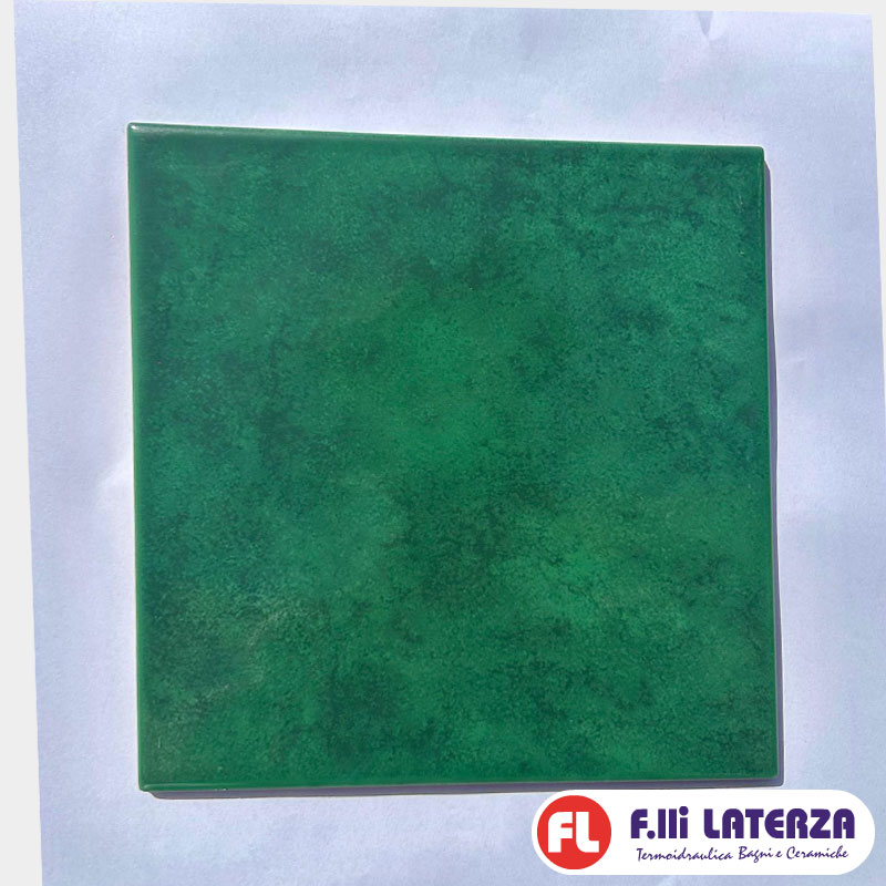 LIKE RIVESTIMENTO LUCIDO VERDE 20X20 SCATOLA DA 40 PZ (1,60 MQ)