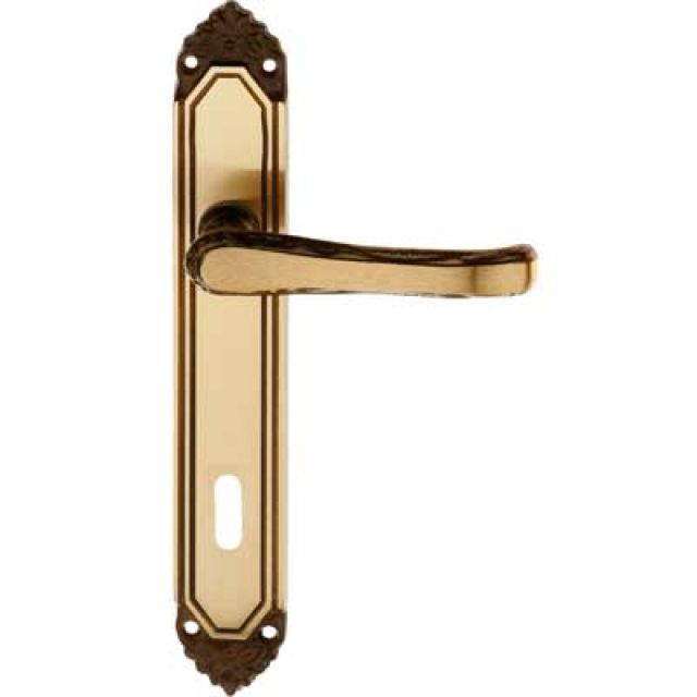 MANIGLIA 'FIORELLA' CON PLACCA Q8/70