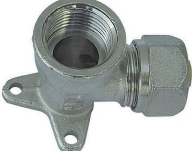 RACCORDO CURVO FEMMINA CON FLANGIA A 3 FORI TIEMME 1/2 x 14