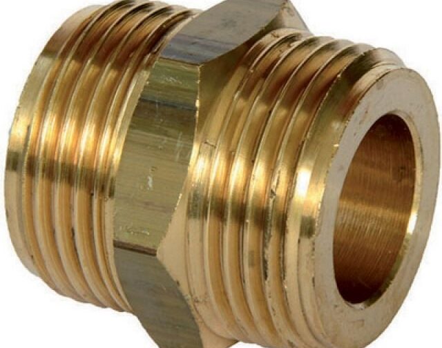NIPPLE IN OTTONE PER TUBI GAS E ACQUA 1/2